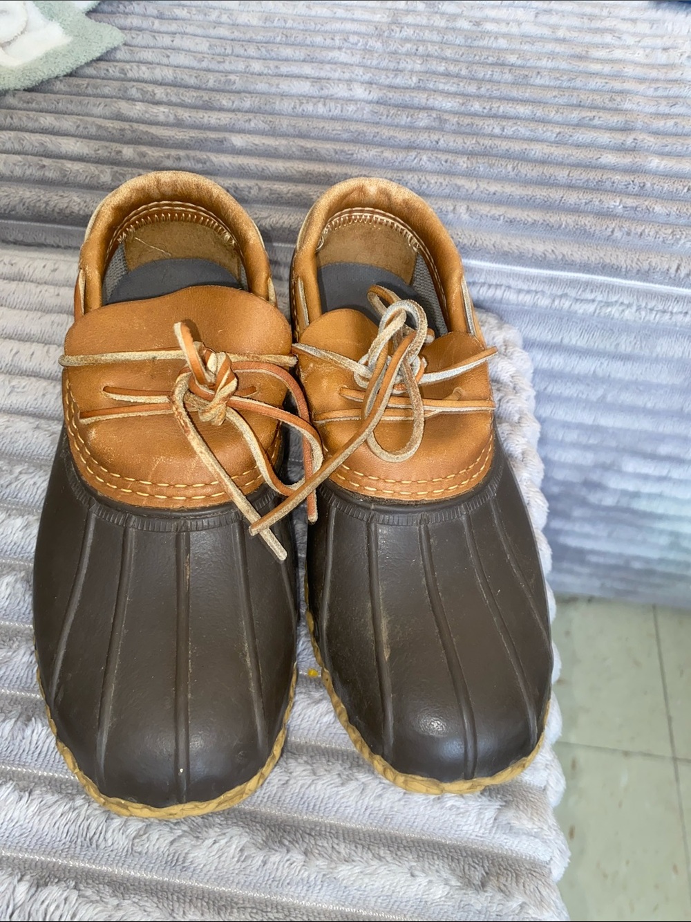 L.L BEAN SHORT BEAN BOOTS WOMENS SZ 8